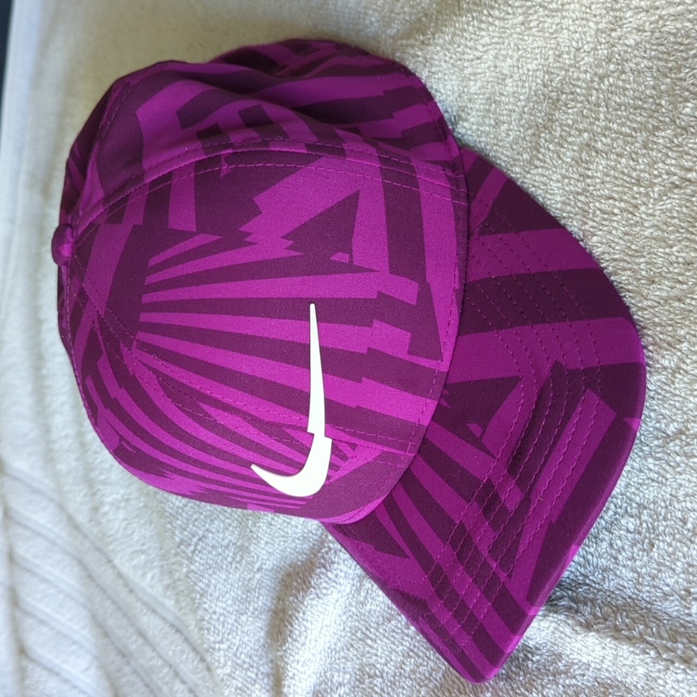 Nike stretch fit golf hat M/L